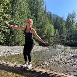 Meet your Posher, Brandy